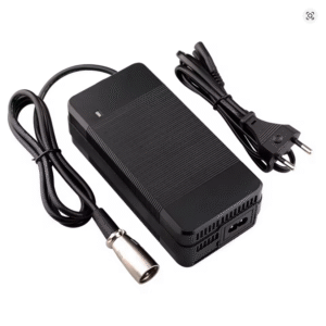 Carregador de Baterias E-Bike 48V - 54.6V 4A [XLR 3P]