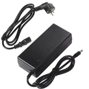 Carregador Universal P/ Trotinete Elétrica 24V - 29.4V 2A [5.5 * 2.1 mm]